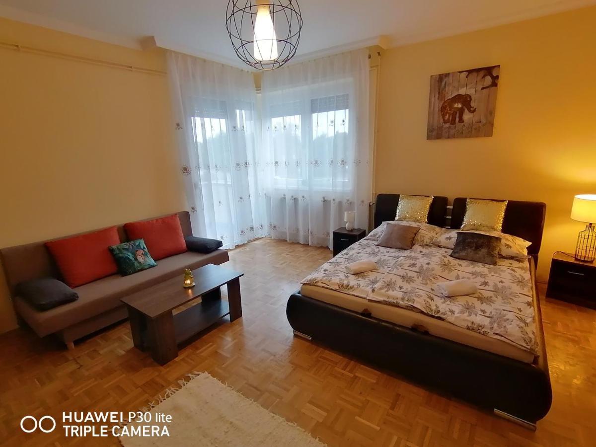 Zoeld Beka Hoforras Apartman Хайдусобосло Экстерьер фото